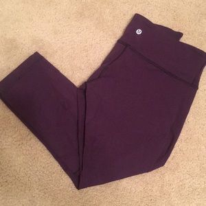 Lululemon wunder under crops size 8 purple